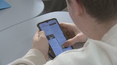 Komisár pre deti chce regulovať mobily počas vyučovania. Podľa niektorých učiteľov môžu byť nápomocné