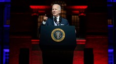 Biden ostro kritizoval svojho predchodcu: Trump a jeho stúpenci sú hrozbou pre demokraciu