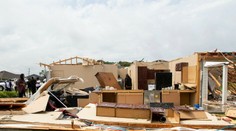 Víchrice a tornáda si v USA vyžiadali najmenej 30 životov