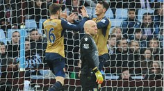 Sanchez a Özil asi nastúpia už proti Chelsea