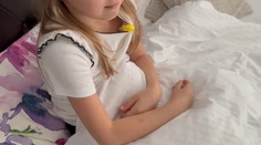Vysoké teploty u detí vedia rodičov poriadne vystresovať. Poradíme vám, pri akom čísle na teplomeri podať liek