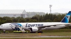 Zdrvená pracovníčka letiska. Pomáhala rodine dostať sa do strateného lietadla