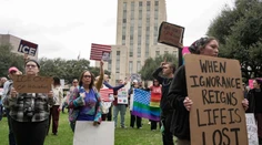 Američania v deň Trumpovho prvého výročia v úrade protestovali proti jeho imigračnej politike