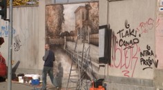 Škaredé grafity nahradia staré fotografie Prešova