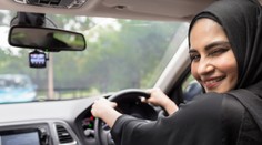 Saudským ženám dovolia šoférovať, rozhodol o tom kráľ