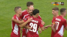 VIDEO: Ružomberok na Dukle neprehral už 9 rokov. Banská nevyužila možnosť kraľovať lige