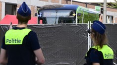 Smrteľný útok nožom v autobuse. Polícia zadržala podozrivého, hlásia obeť aj zranených