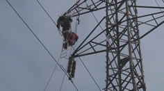 Stovkám rodín na Liptove komplikuje život odstávka elektriny. Prispôsobiť sa museli aj školy