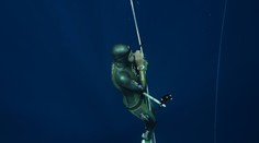 VIDEO: Slovenský freediver Martin Ruman vytvoril nový rekord. Na jeden nádych sa ponoril do hĺbky 114 metrov