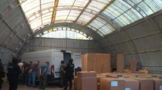 V bývalom mlyne pri Humennom odhalili pašerákov tabaku