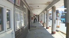 V čakárni sa zrútil strop. O rekonštrukcii stanice v Šahách rozhodli, až keď začala byť nebezpečná