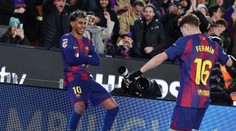 Barcelona sa po presvedčivom triumfe vrátila na čelo La Ligy. Hancko vyhral mikrosúboj s Valjentom