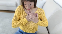Sú nenápadné, no ich spozorovanie nám môže zachrániť život. Kardiológ hovorí o 10 signáloch ochorenia srdca