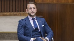 Matúš Šutaj Eštok ostáva vo funkcii, poslanci ho neodvolali