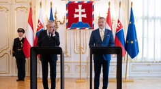 Prezident Pellegrini sa stretol s rakúskym náprotivkom