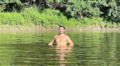 Orlando Bloom si užíva českú prírodu: V jazere sa okúpal úplne nahý!