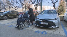 Získať vodičský preukaz môže byť pre nich problém. Na Slovensku je málo autoškôl pre zdravotne znevýhodnených