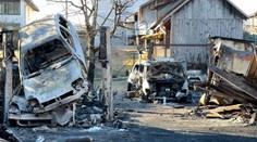 Automobilový pretekár zo Spiša prišiel pri požiari o všetko. Zhoreli mu autá a časť domu za 350-tisíc eur