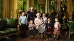 Táto fotografia sa zapíše do dejín! Sú na nej tri generácie kráľovskej rodiny