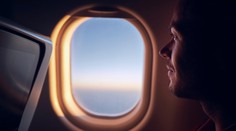 Priplatili si za sedadlo vedľa okna, dostali stenu. Veľké letecké spoločnosti čelia žalobám nahnevaných klientov