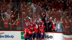 Washington zdolal Pittsburgh 4:2 a sériu znížil na 2:3 na zápasy