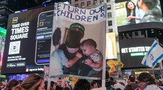 Iba trojročná Abigail či osemročná Ella. Hamas zobral do zajatia niekoľko desiatok detí, ich rodiny sú zúfalé