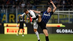 Drvivá väčšina klubov Serie A má problém s protokolom, ktorý by umožnil návrat na trávniky