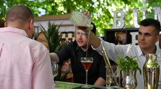 Turisti z celého sveta sa otrávili kontaminovaným alkoholom. Niektorí z nich dokonca umreli