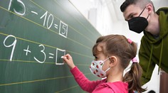 Ukrajinské deti musia doniesť do školy potvrdenie o lekárskej prehliadke, mnohým pediatri nechcú dať termíny