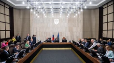 Ódorov kabinet odvolal Záborskú aj Kučeru z postov splnomocnencov vlády