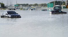 FOTO a VIDEO: Brutálna spúšť v Dubaji. Najrušnejšie letisko sveta zatopila veľká voda