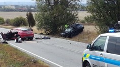 Dvaja mŕtvi a dvaja zranení pri vážnej dopravnej nehode pri Brne