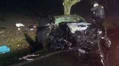 Smrteľná nehoda v Horných Salibách. Vodič zakliesnený v aute náraz neprežil