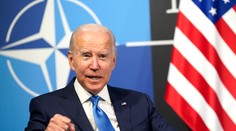 Biden oznámil, že USA do Európy pošlú ďalších vojakov a techniku na posilnenie obrany NATO