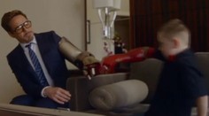 Iron man pomáhal: Robert Downey jr. splnil sen chlapcovi bez ruky
