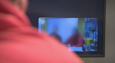 Z pracovného pohovoru sa vykľulo nechutné vydieranie. Podvodníci zo študentov spravili pornohercov