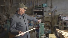 Valašky od pána Dominika majú ako suvenír na každom kontinente. Je u nás už jediným, kto sa ich výrobe venuje