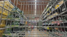 Kde sa oplatí nakúpiť na vianočný stôl? Porovnali sme ceny na Slovensku a u susedov