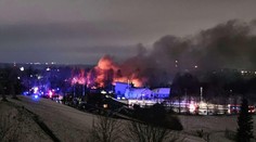 VIDEO: Letecké nešťastie vo Vilniuse. Lietadlo sa pred nárazom do domu kĺzalo stovky metrov