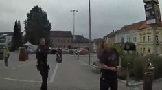 VIDEO: Muž so zbraňou v Česku mieril na okolie, mal na to bizarný dôvod