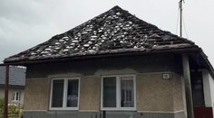 Po búrkach Slováci riešia poškodené strechy. Toto nerobte, hrozí pokuta až 3 000 eur