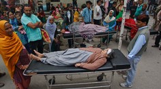 Počet obetí zemetrasenia v Pakistane a Afganistane už presiahol tri stovky