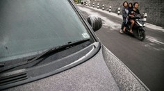 Prebudená sopka Merapi opäť chrlila popol, ktorý padal na niekoľko dedín