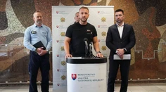 Štát zosilňuje boj proti slintačke a krívačke. Šutaj Eštok hovorí o pozemnom aj vzdušnom monitorovaní