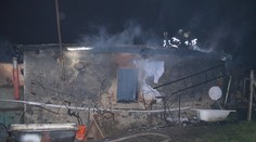 Za Sitinou horelo auto, na ulici Pri vinohradoch garáž