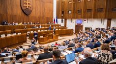 Parlamentné voľby očami krajských miest. Valec Hlasu a výrazný skok Progresívneho Slovenska (prieskum)