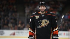 Bývalú hviezdu NHL obvinili zo sexuálneho zneužívania. V profilige má na konte vyše tisíc zápasov