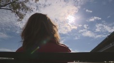 Drogy, sebapoškodzovanie a neláska v rodine. Mladé dievča si po liečbe na psychiatrii myslelo, že má vyhraté, no opak bol pravdou