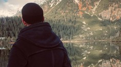 Spevák priznal orientáciu. Svoj coming out začal úprimným listom mamine