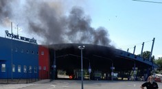 FOTO: Dráma na hraničnom priechode Vyšné Nemecké! Vodič podpálil auto a ušiel